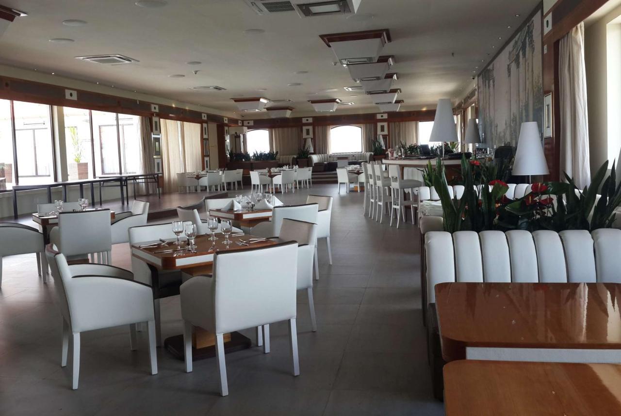Ramada By Wyndham Princess Paramaribo Esterno foto
