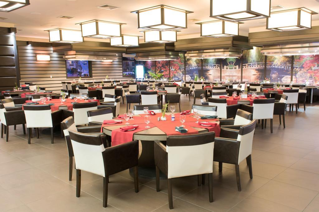Ramada By Wyndham Princess Paramaribo Esterno foto