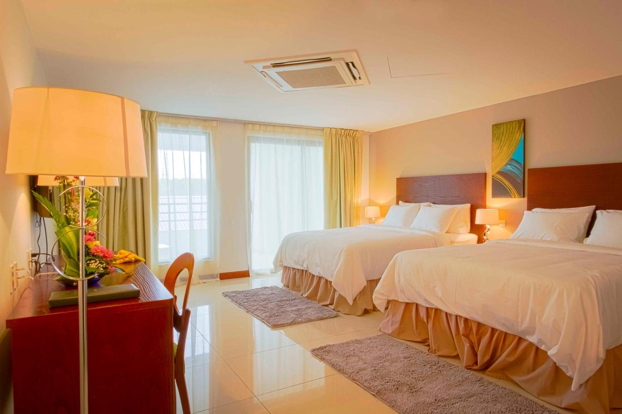 Ramada By Wyndham Princess Paramaribo Esterno foto